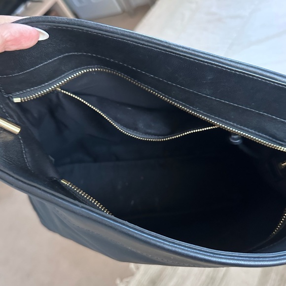 Tory Burch Fleming Black Leather Hobo Bag - Picture 8 of 12